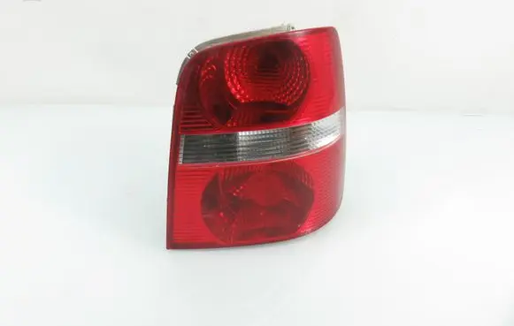 Volkswagen Touran I Rear/tail lights 