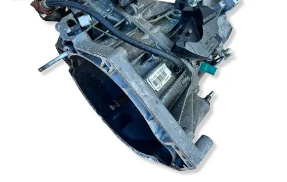 Renault Megane III Manual 6 speed gearbox TL4A036 7701700576 27042011