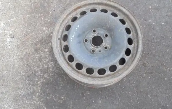 Audi A4 S4 B5 8D R12 steel rim 163904