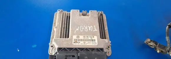 Volkswagen Touran I Engine control unit/module 03G906016BQ 1039S06275 0281011906