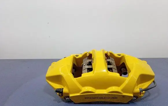 Porsche Panamera (970) Rear brake caliper 971615403BD