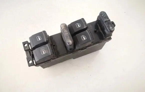 Skoda Octavia Mk1 (1U) Electric window control switch 1u6959793