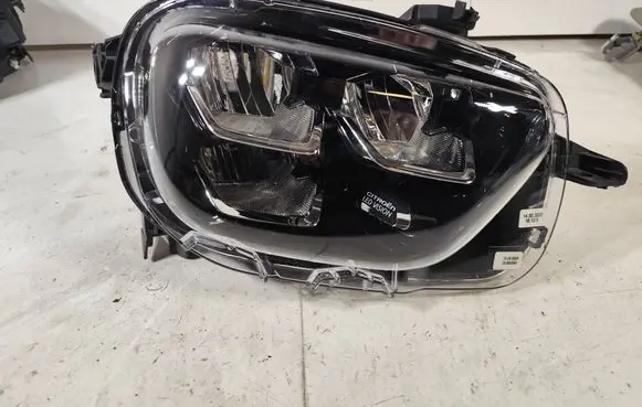 Citroen C3 Headlight/headlamp 90203173 12519138