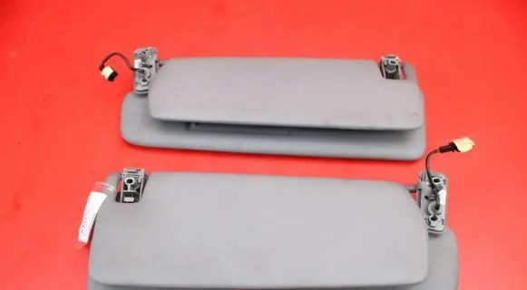 Volkswagen Touareg I Sun visor 7L6857551