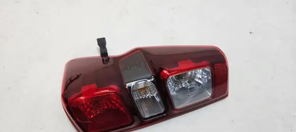 Isuzu D-Max Rear/tail lights 220-8R008