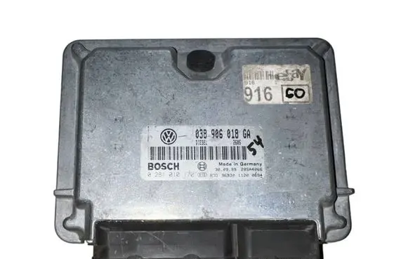 Volkswagen PASSAT B5 Engine control unit/module 038906018GA 0281010170 28SA4066