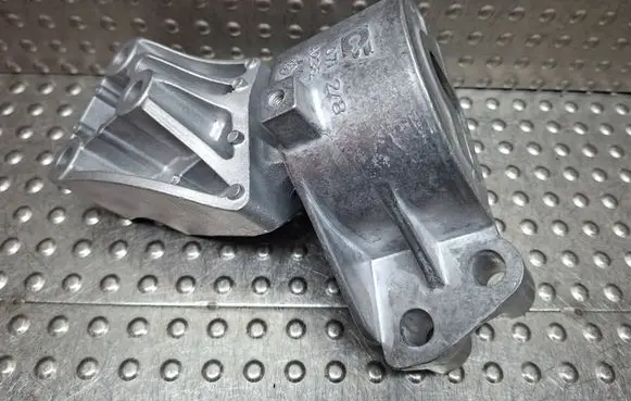 Fiat Doblo Engine mount bracket S27649701 517991100