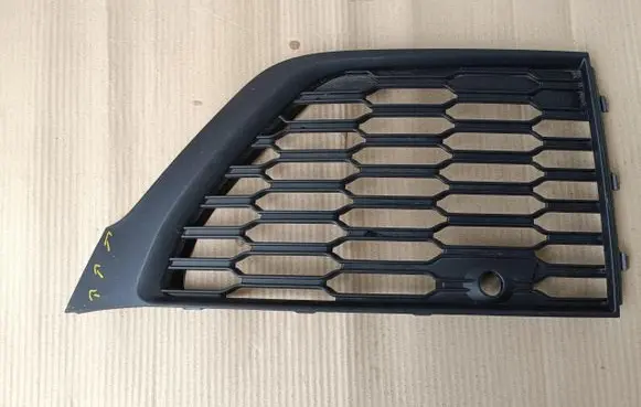 Audi Q7 4M Front bumper lower grill OEM
