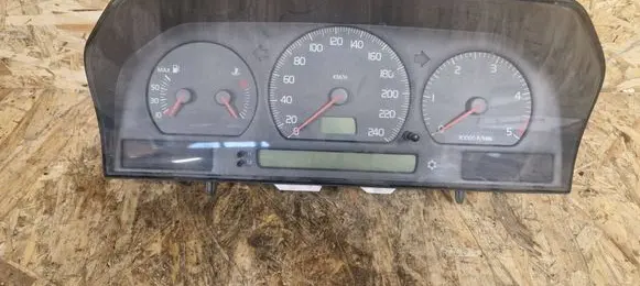 Speedometer (instrument cluster)