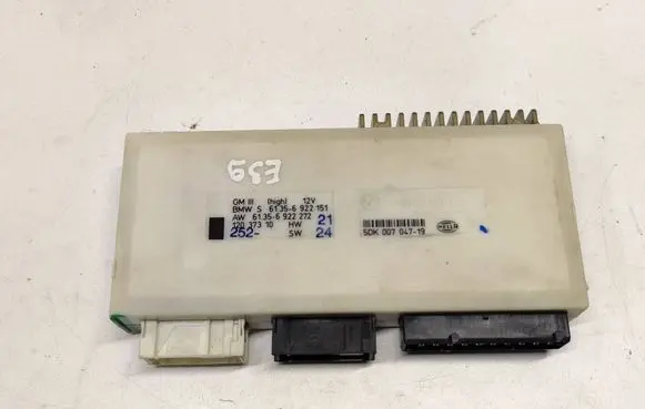 BMW 5 E39 Comfort/convenience module 61356922151 12037310 6922272