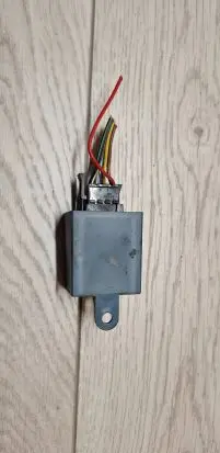 Volkswagen Golf IV Other relay 321106