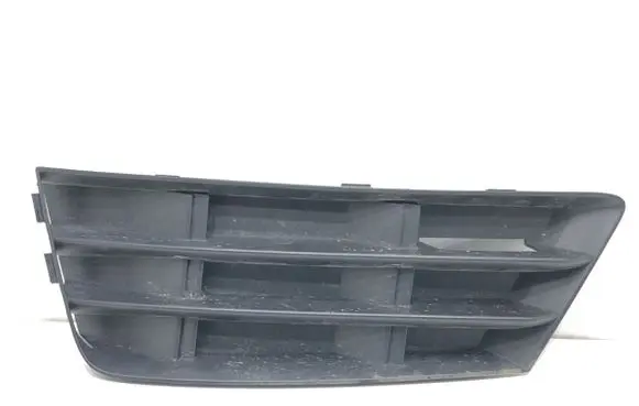 Front bumper lower grill