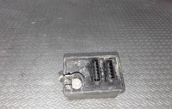 Alfa Romeo 159 Glow plug pre-heat relay 516202040