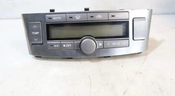 Toyota Avensis T250 Interior fan control switch 