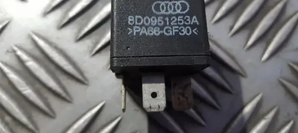 Audi A4 S4 B6 8E 8H Other relay 8d0951253a 373