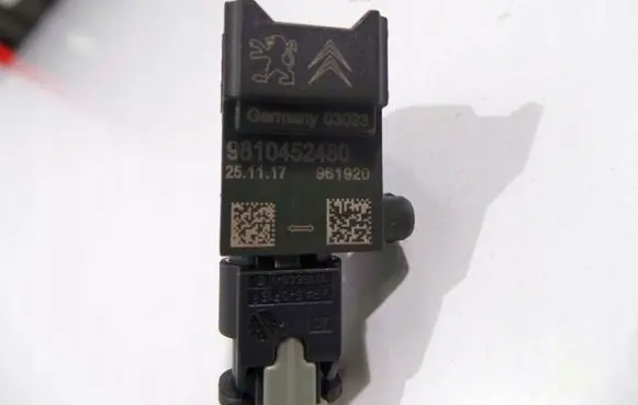 Citroen C3 Aircross Airbag deployment crash/impact sensor 9810452480