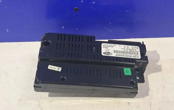 Maserati Ghibli Bluetooth control unit module 68209685AB 68209685