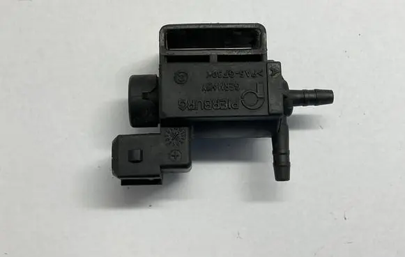 Mercedes-Benz S W220 Turbo solenoid valve 0025401897 00T006 72235500