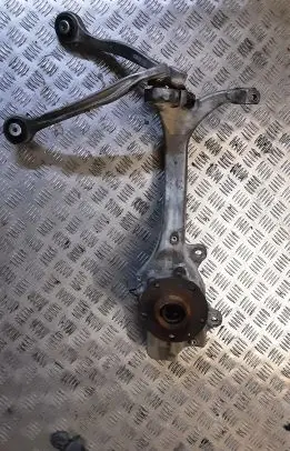 Audi A8 S8 D3 4E Front wheel hub spindle knuckle 4E0257