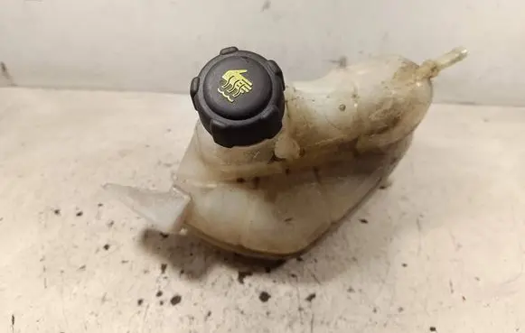 Nissan X-Trail T32 Coolant expansion tank/reservoir 