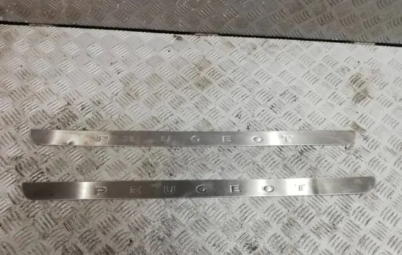 Peugeot RCZ Foot area side trim 9680369780 S4712