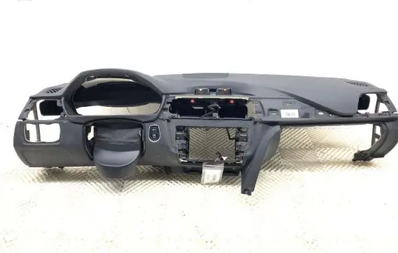 BMW 4 F32 F33 Dashboard 9218490