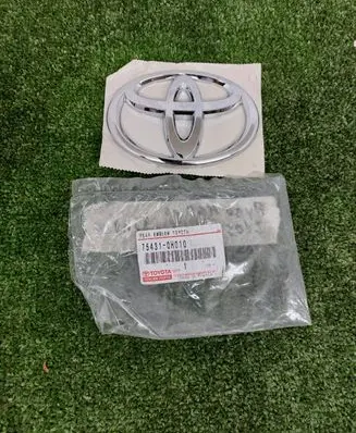 Toyota Camry Manufacturers badge/model letters 754310h010