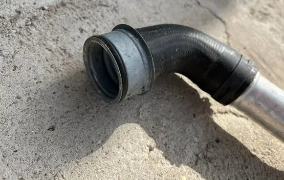 Porsche 911 991 Engine coolant pipe/hose 99110605102