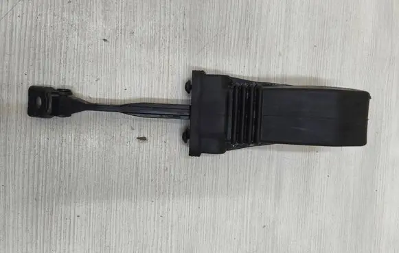 Audi Q2 - Rear door check strap stopper 81A839249 81A839267