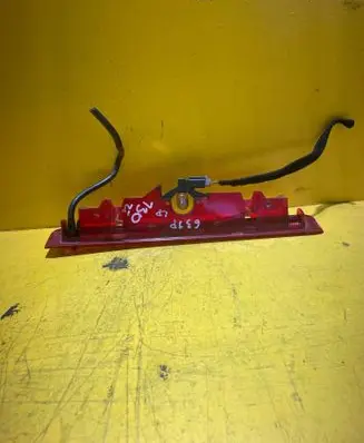 Renault Clio III Third/center stoplight 8200245578