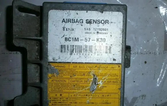 Mazda 323 F Airbag control unit/module BC1M57K30 12192601
