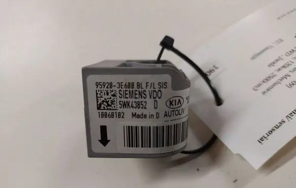 KIA Sorento Airbag deployment crash/impact sensor 959203E600 5WK43852D
