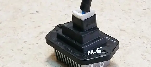 Mazda 6 Heater blower motor/fan resistor PM010010B