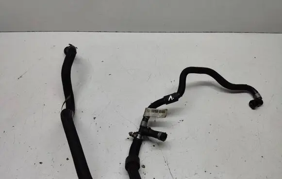 BMW X5 E70 Fuel line pipe 7799999 13537799999 7799994