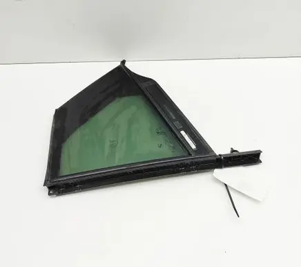 BMW X2 U10 Rear vent window glass 5A30365 43R011667