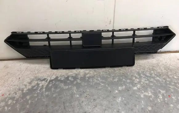 Seat Tarraco Front bumper lower grill 5FJ853668D