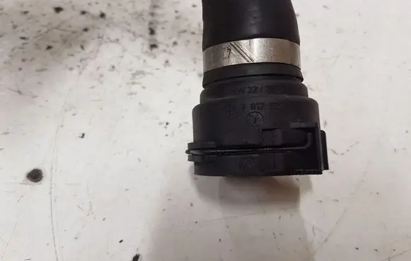 BMW 3 F30 F35 F31 Engine coolant pipe/hose 7812525