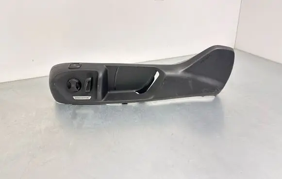 Volkswagen PASSAT B9 Seat control switch 3J0959777 8P0881317 7770000346
