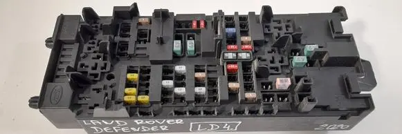 Land Rover Defender Fuse box set L8B214A073BB