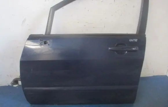 Suzuki Liana Front door