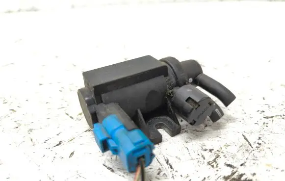 Mazda 2 Turbo solenoid valve 70096401