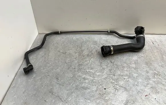 BMW 5 E60 E61 Engine coolant pipe/hose 7560968