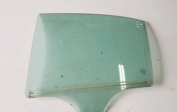Mercedes-Benz C W204 Rear door window glass