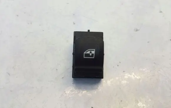 BMW 2 F44 Electric window control switch 7950756