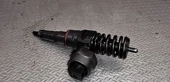 Ford Galaxy Fuel injector 038130073AC