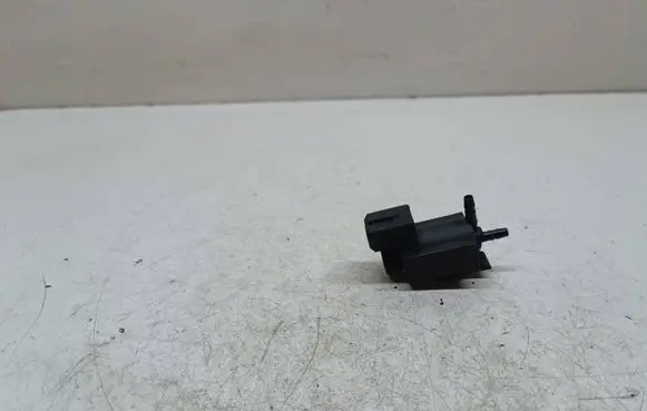 BMW 6 F12 F13 Vacuum valve 7810831