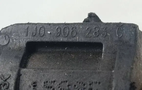 Seat Toledo II (1M) Turbo solenoid valve 1J0906283C