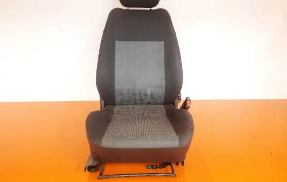 Opel Corsa C Front passenger seat 