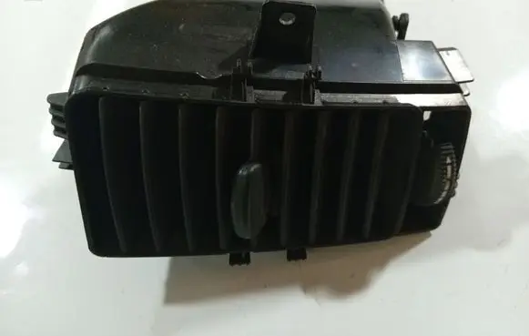 Mercedes-Benz Sprinter W906 Dash center air vent grill A9068300154