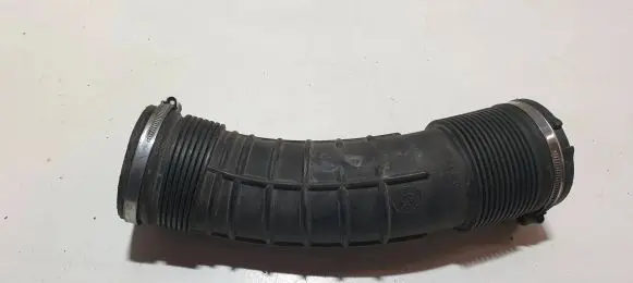 Volvo S80 Air intake hose/pipe 6898050